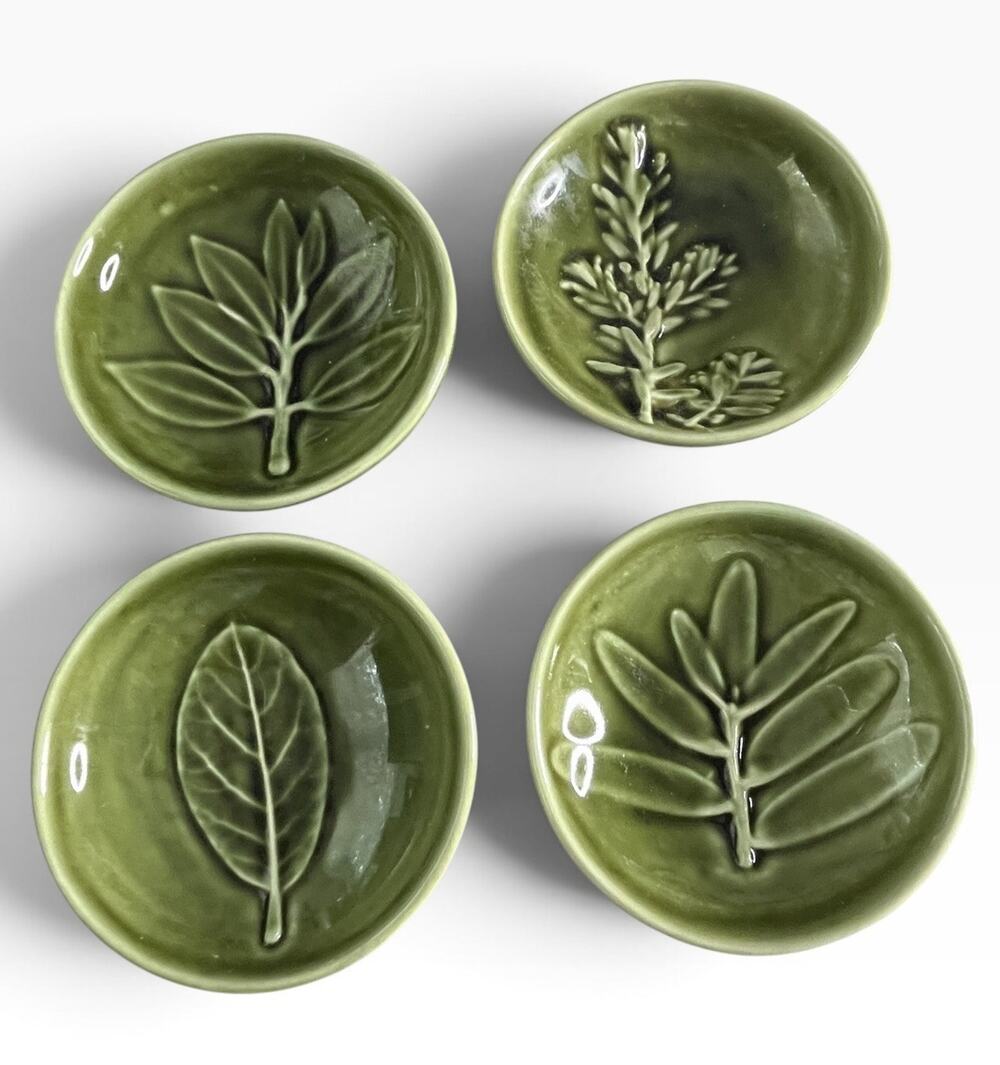 Set of 4 Bob Steiner Ceramics New Zealand Dipping Bowls Green Taraire Leaf 4"